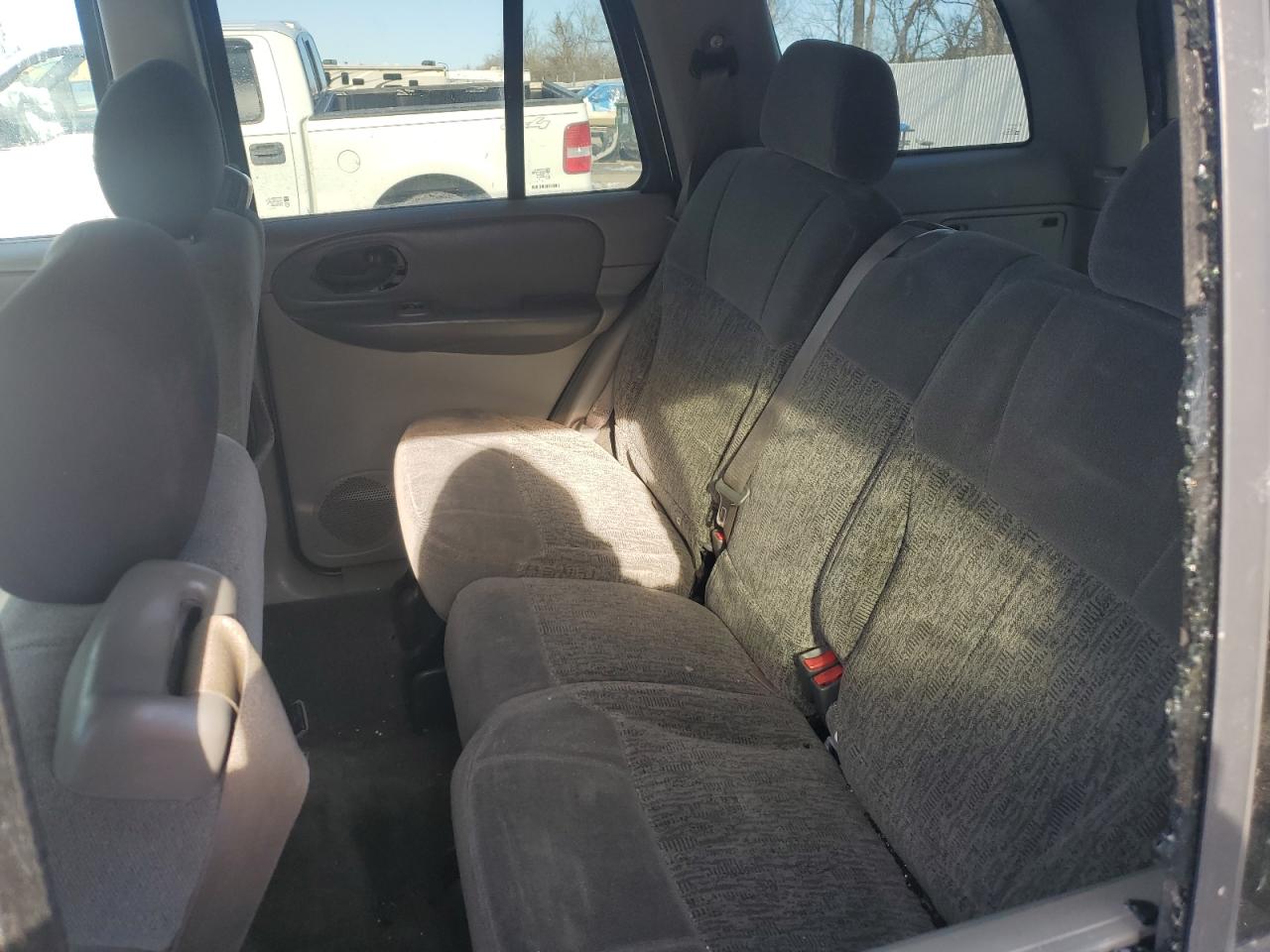 2003 Chevrolet TrailBlazer - Image 11