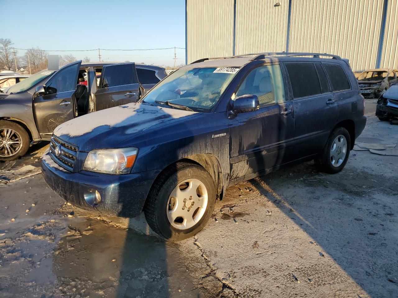 2004 Toyota Highlander - Image 1