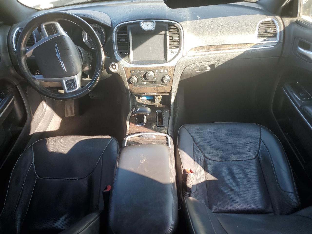 2014 Chrysler 300 - Image 8
