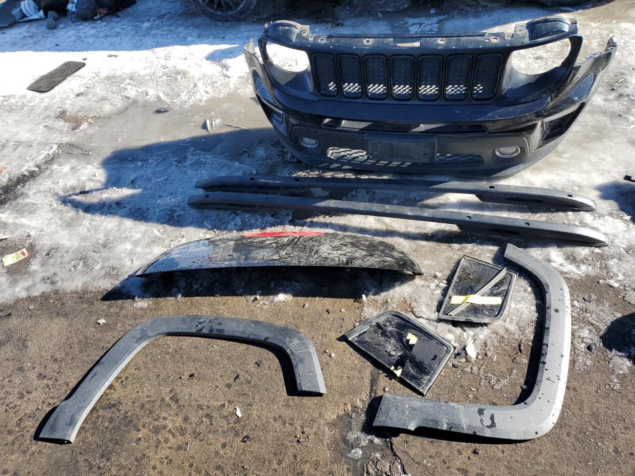 2020 Jeep Renegade - Image 13