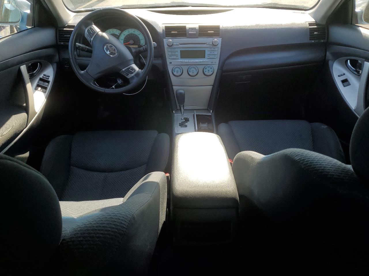 2009 Toyota Camry - Image 8