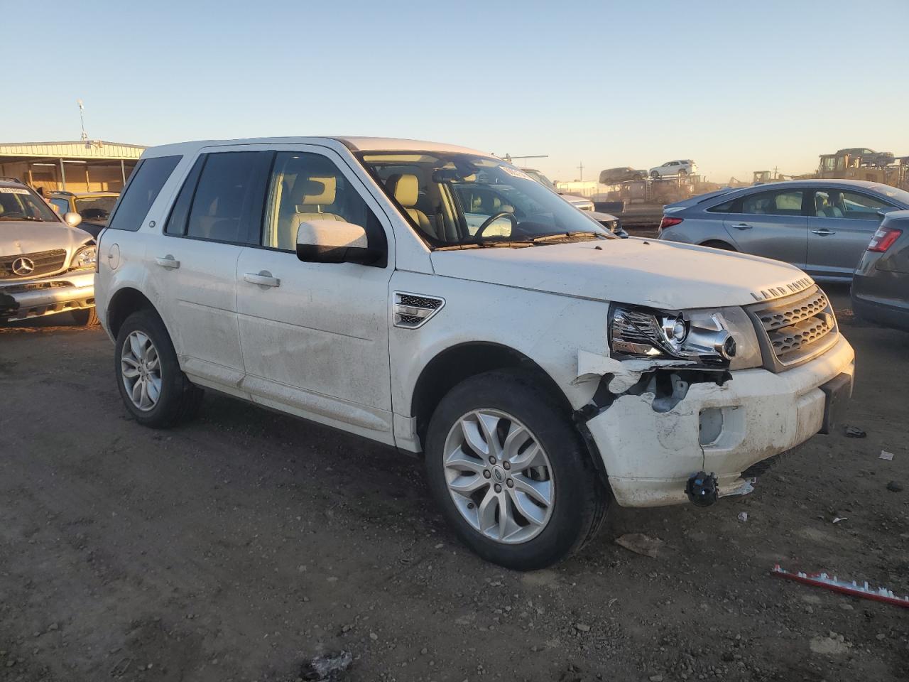 2013 Land Rover LR2 - Image 4