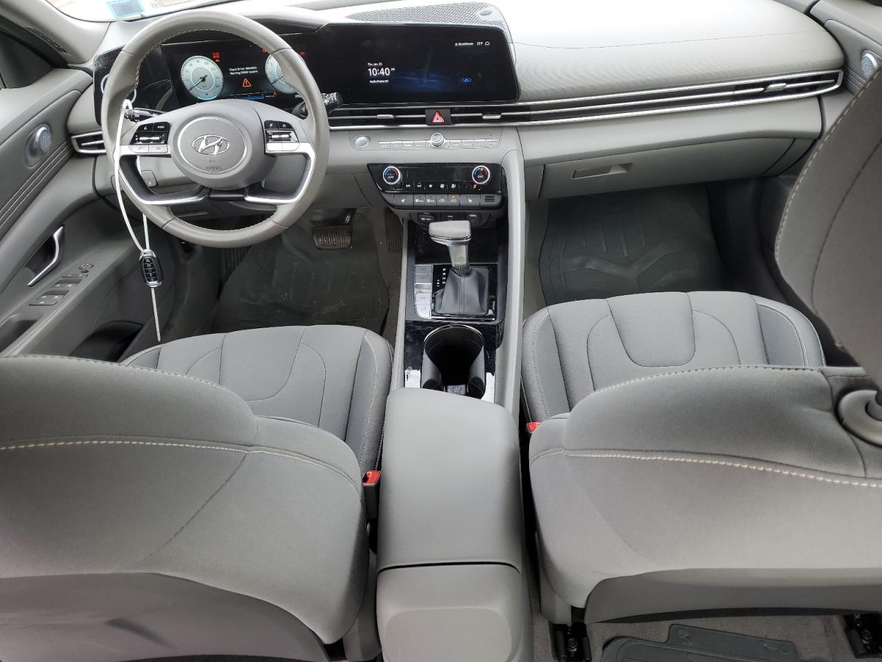 2023 Hyundai Elantra - Image 8