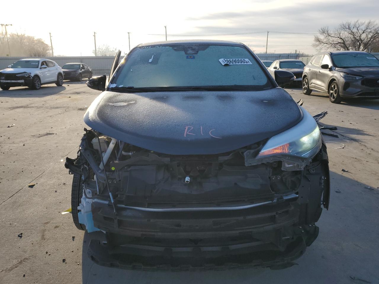 2020 Toyota C-HR - Image 5