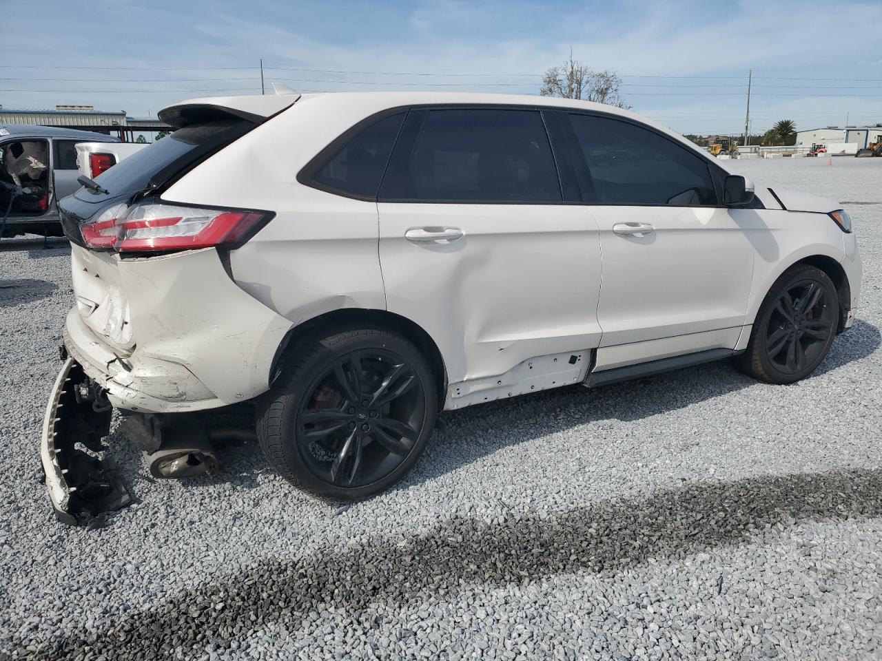 2019 Ford Edge - Image 3