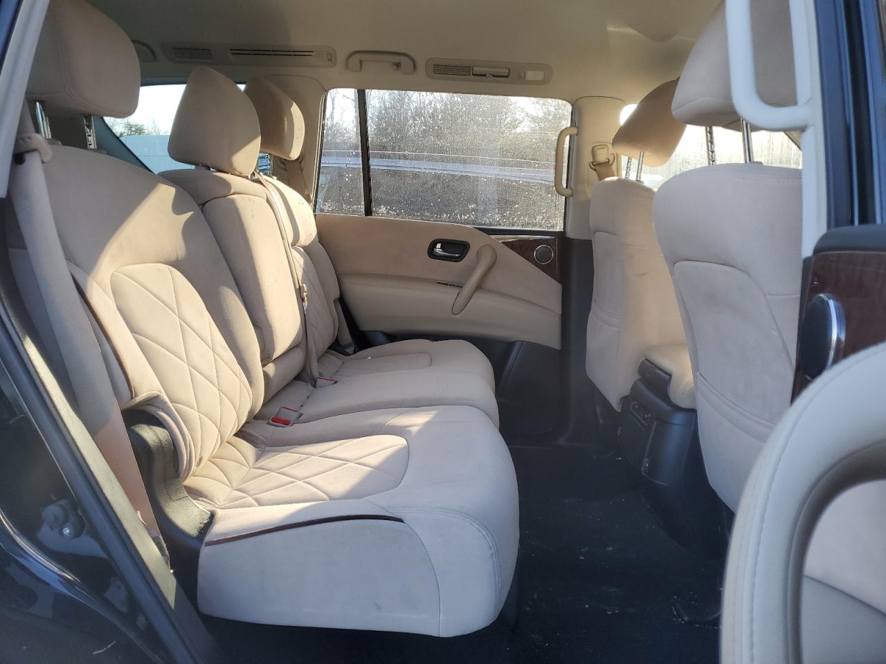 2018 Nissan Armada - Image 11