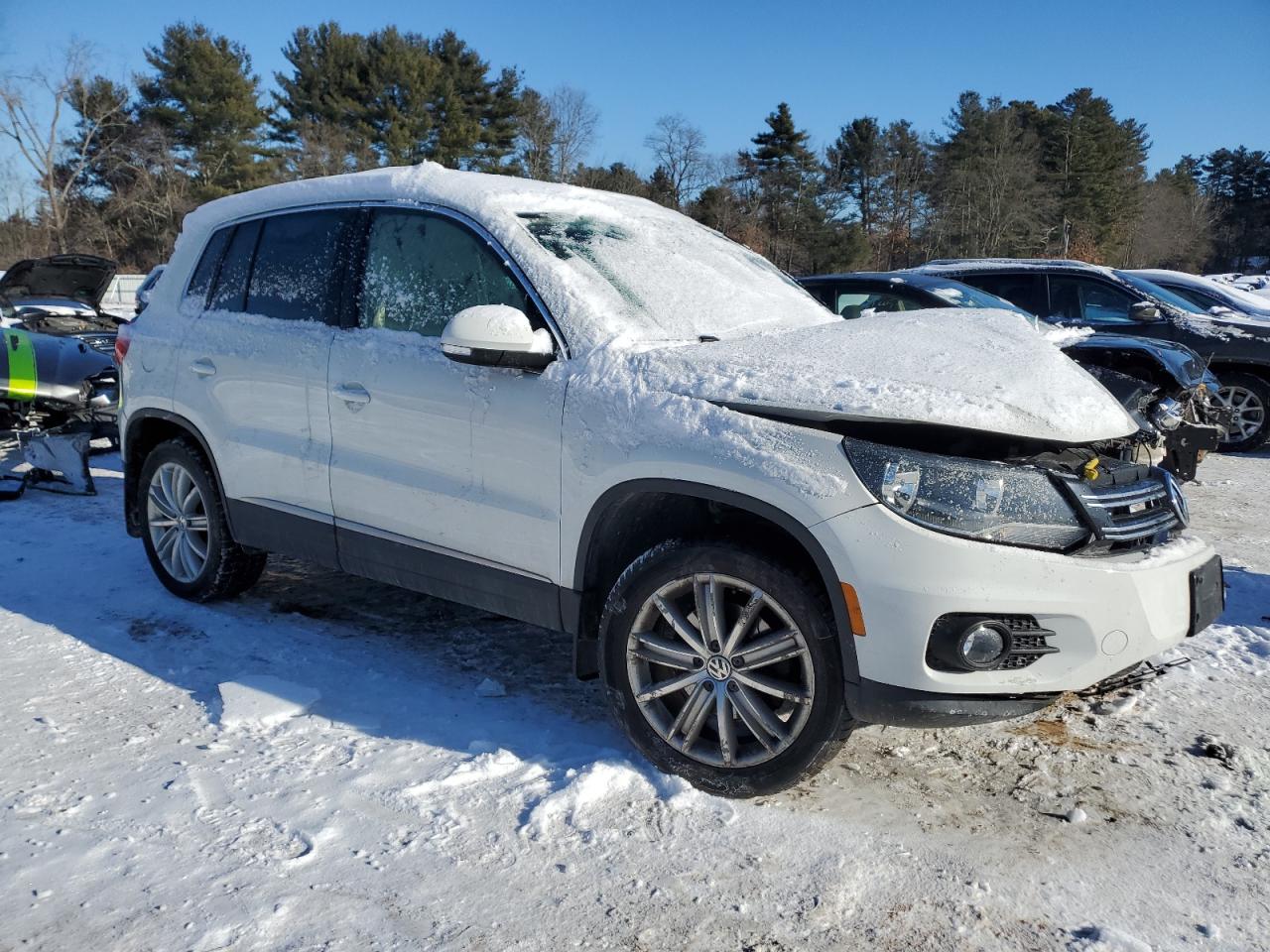 2015 Volkswagen Tiguan - Image 4
