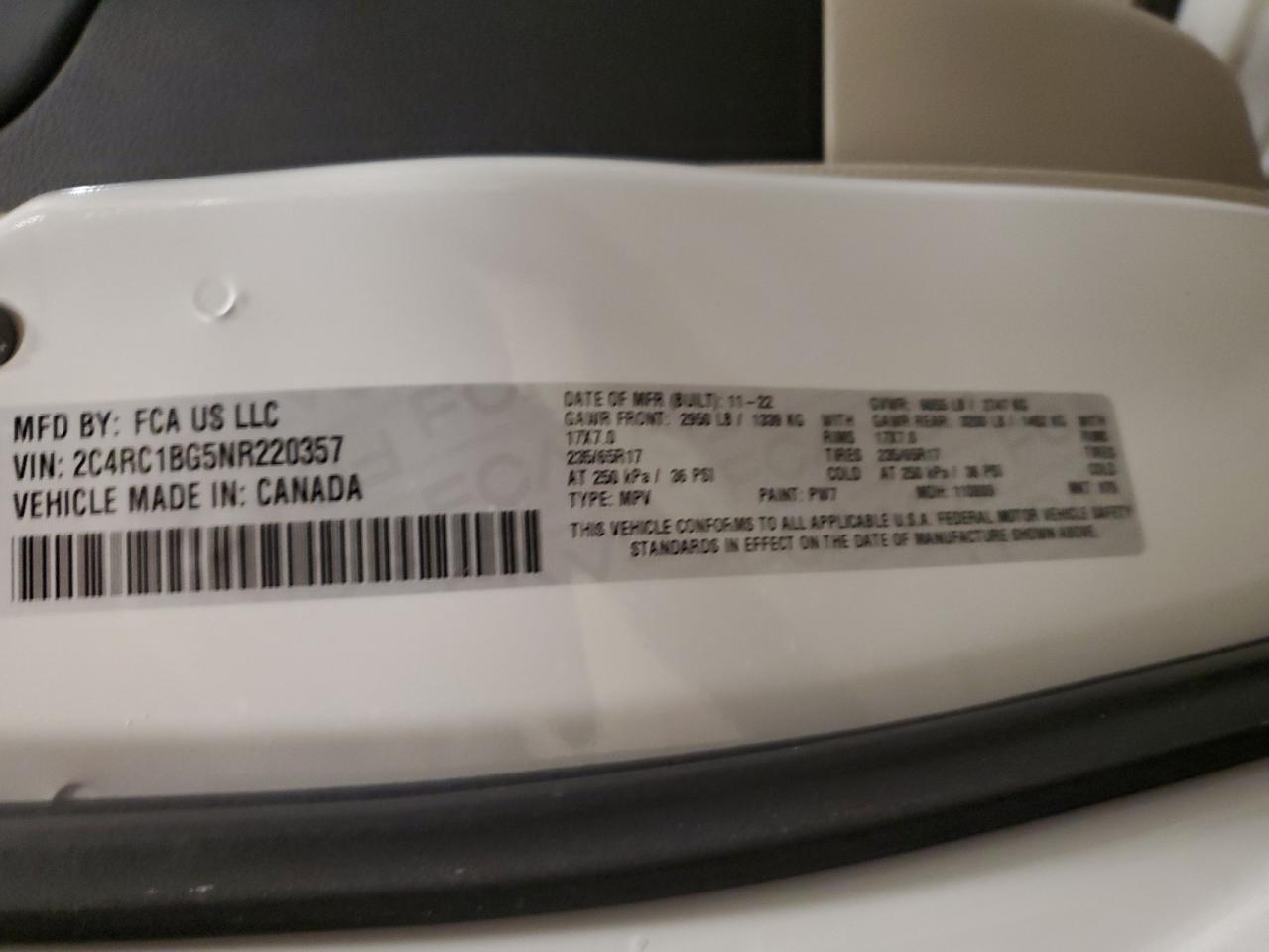 2022 Chrysler Pacifica - Image 14