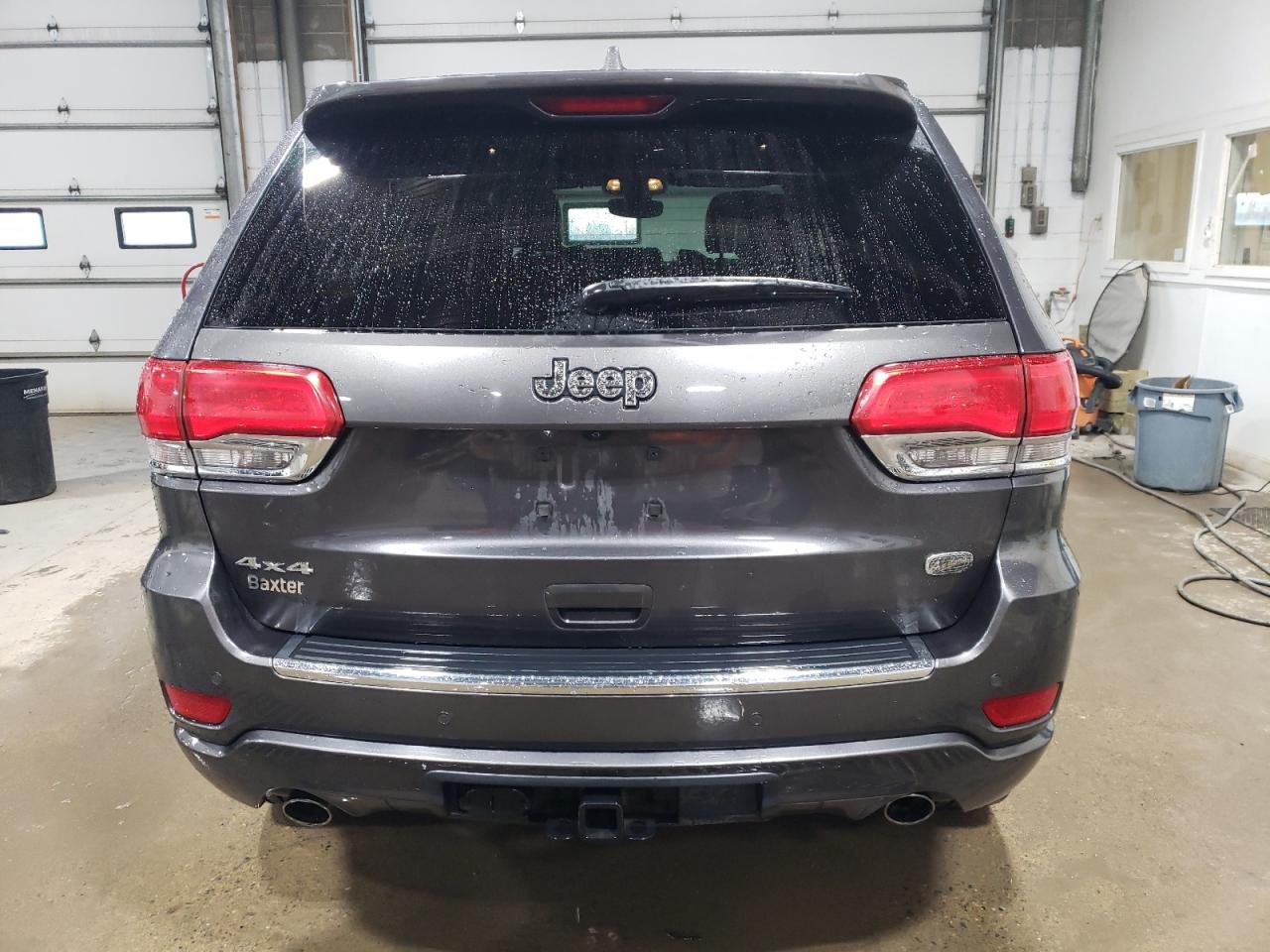 2017 Jeep Grand Cherokee - Image 6