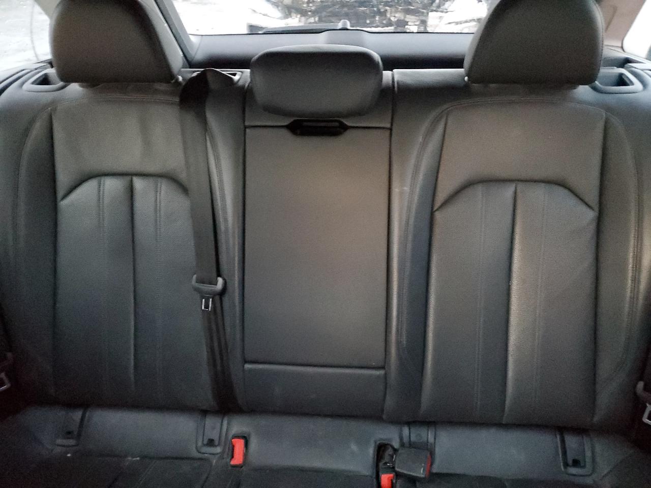 2017 Audi A4 - Image 10
