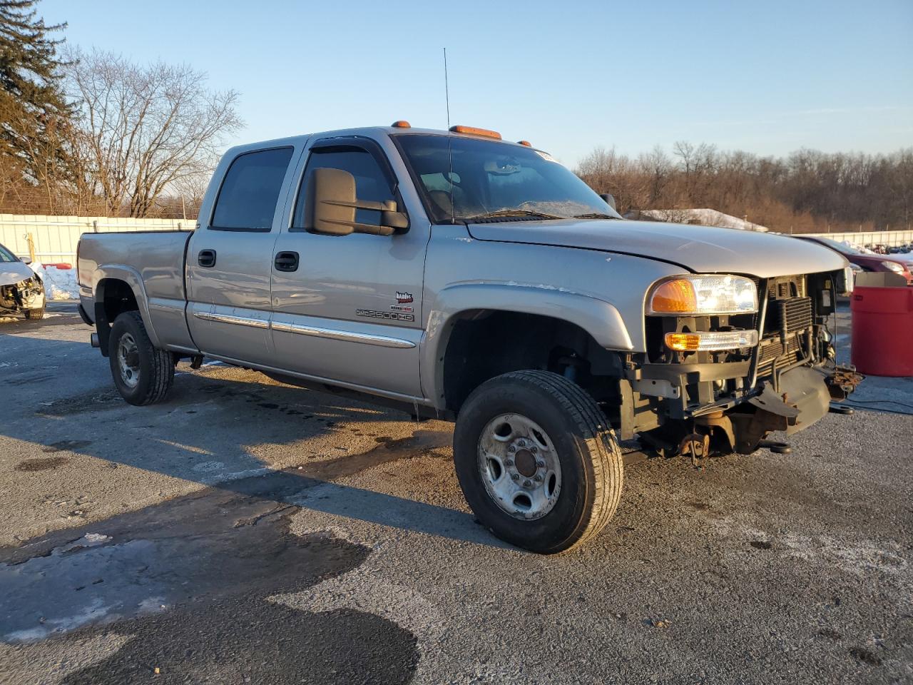 2004 GMC Sierra - Image 4