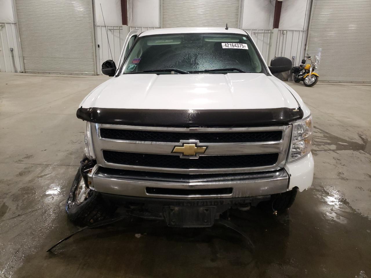 2011 Chevrolet Silverado - Image 5