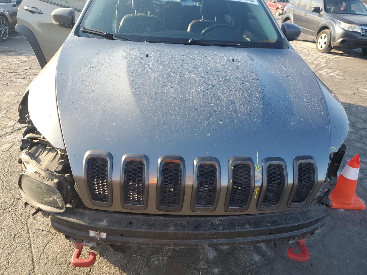 2016 Jeep Cherokee - Image 12