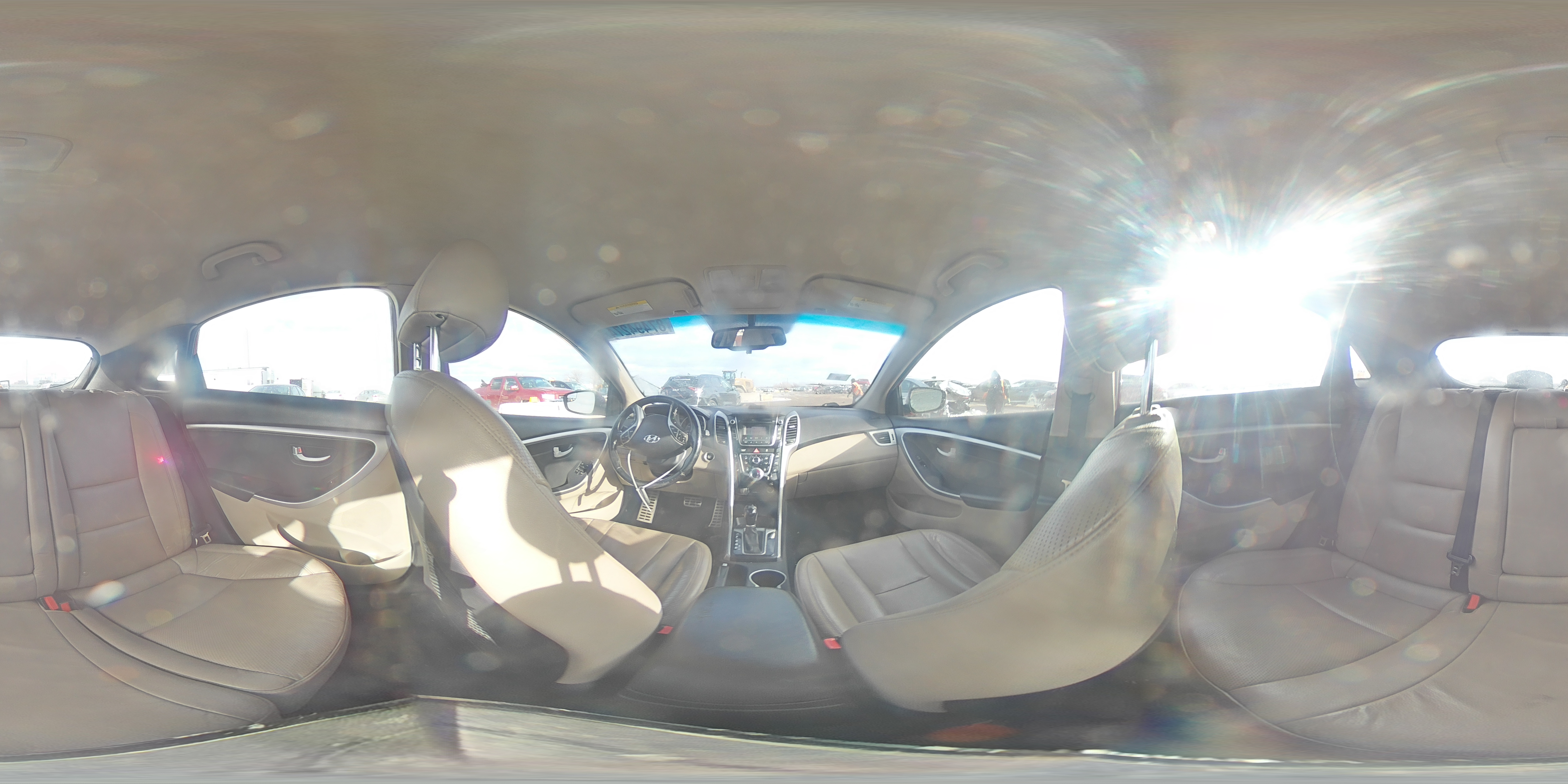 2014 Hyundai Elantra - Image 12