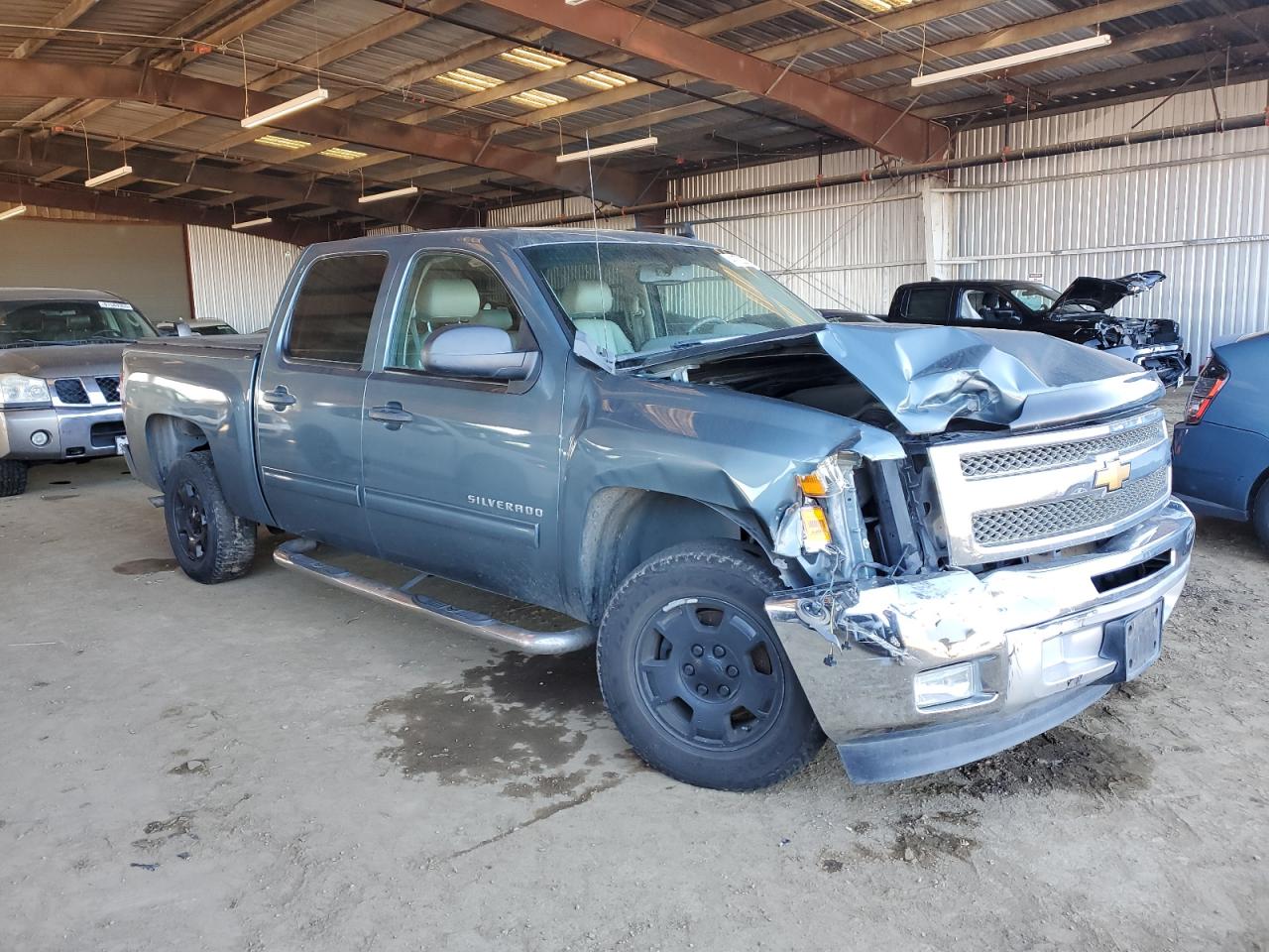 2013 Chevrolet Silverado - Image 4