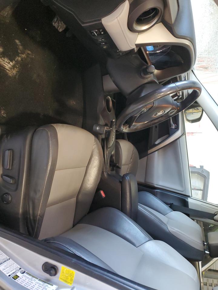 2013 Toyota RAV 4 - Image 7