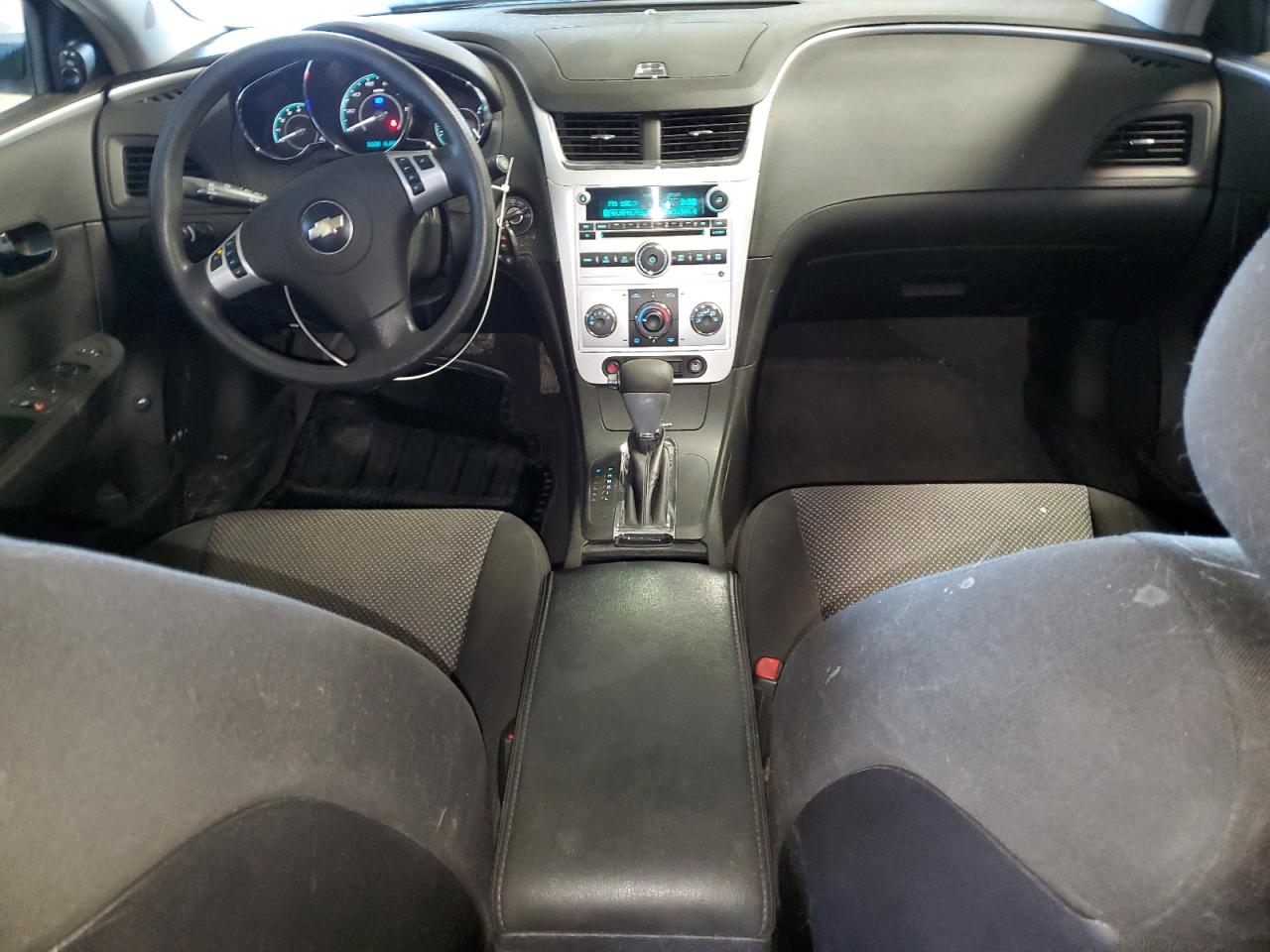 2008 Chevrolet Malibu - Image 8