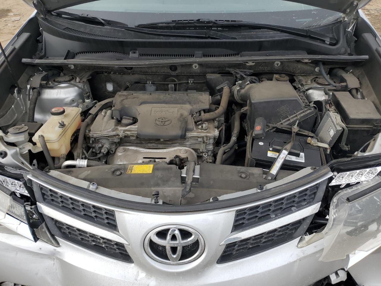 2015 Toyota RAV 4 - Image 13