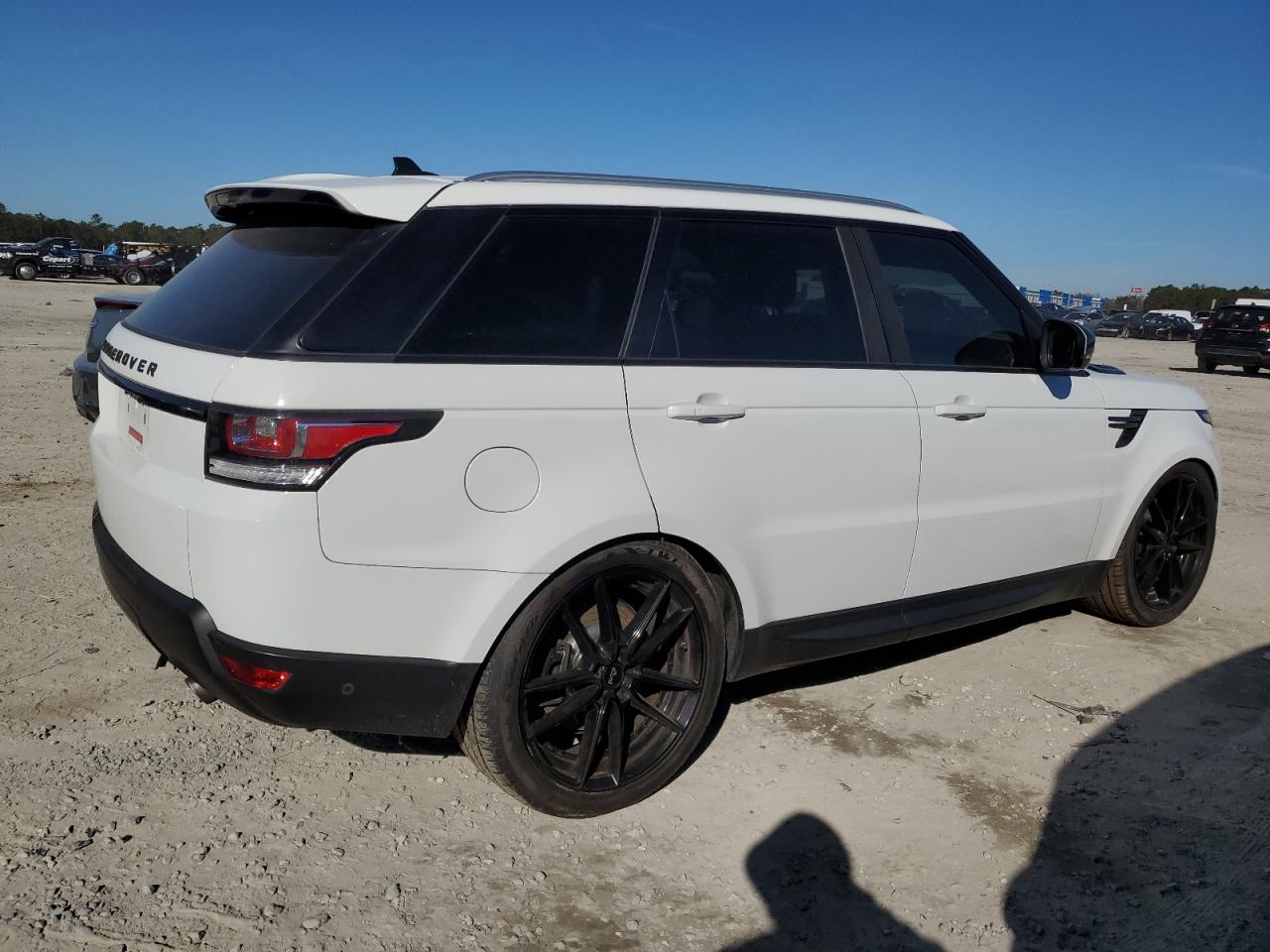 2016 Land Rover Range Rover - Image 3
