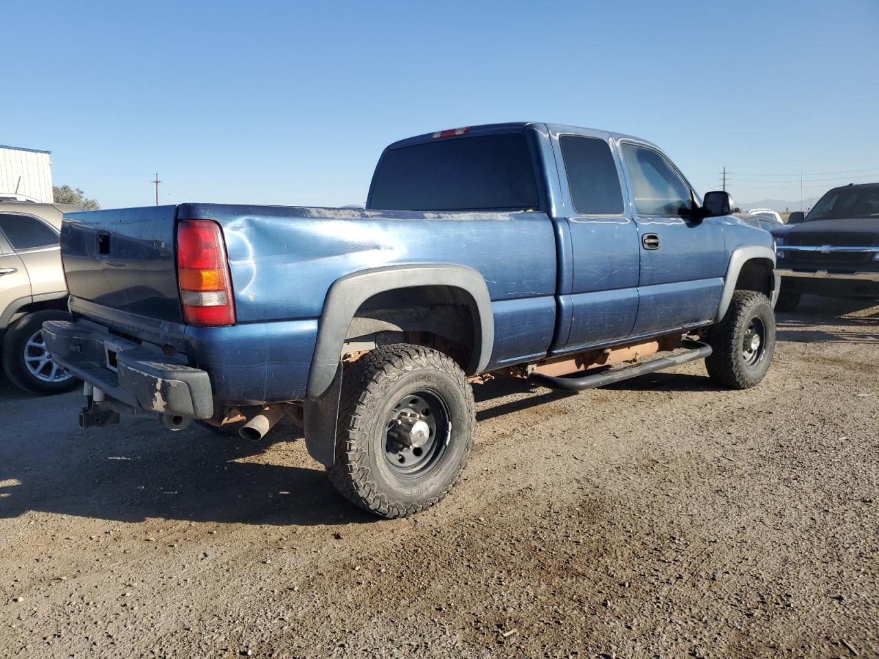 2001 Chevrolet Silverado - Image 3