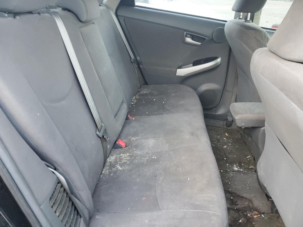 2011 Toyota Prius - Image 10