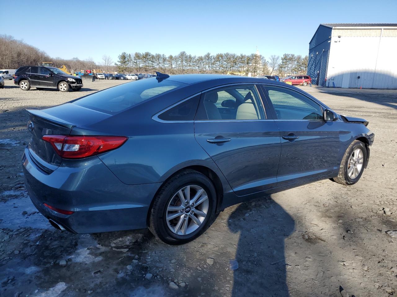 2016 Hyundai Sonata - Image 3
