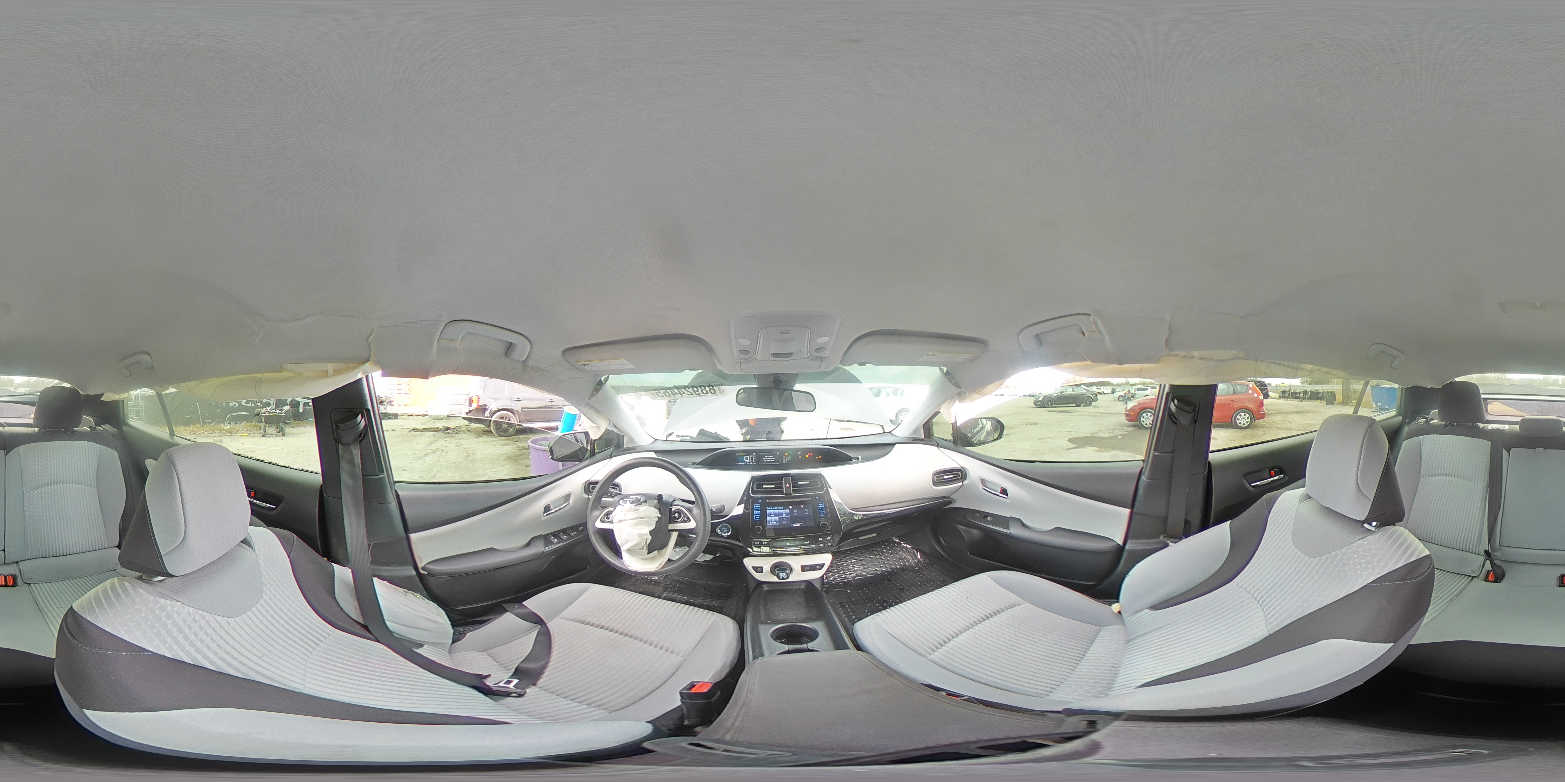 2017 Toyota Prius - Image 13
