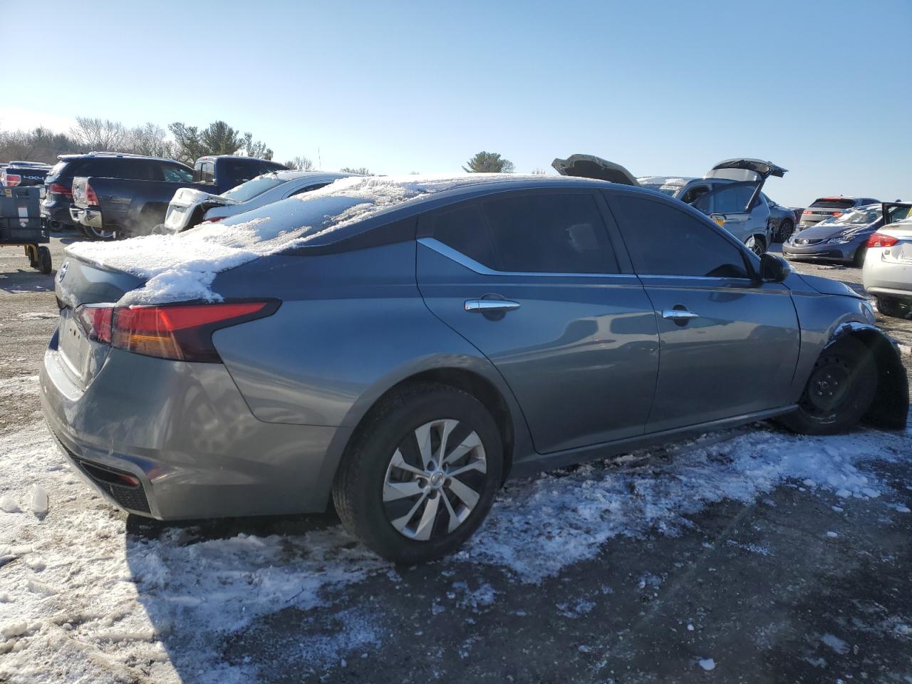 2019 Nissan Altima - Image 3