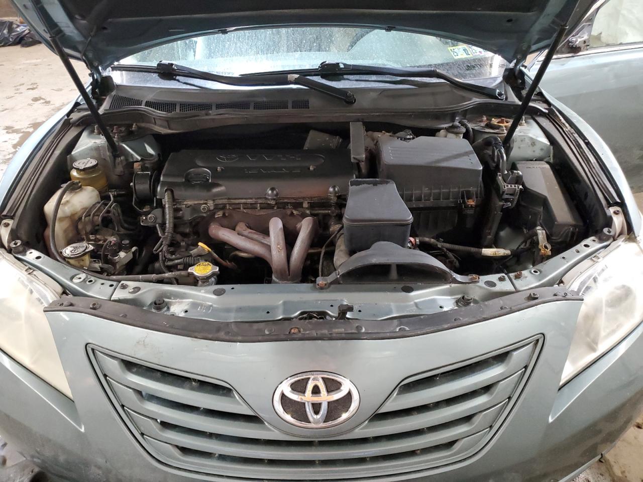 2009 Toyota Camry - Image 11