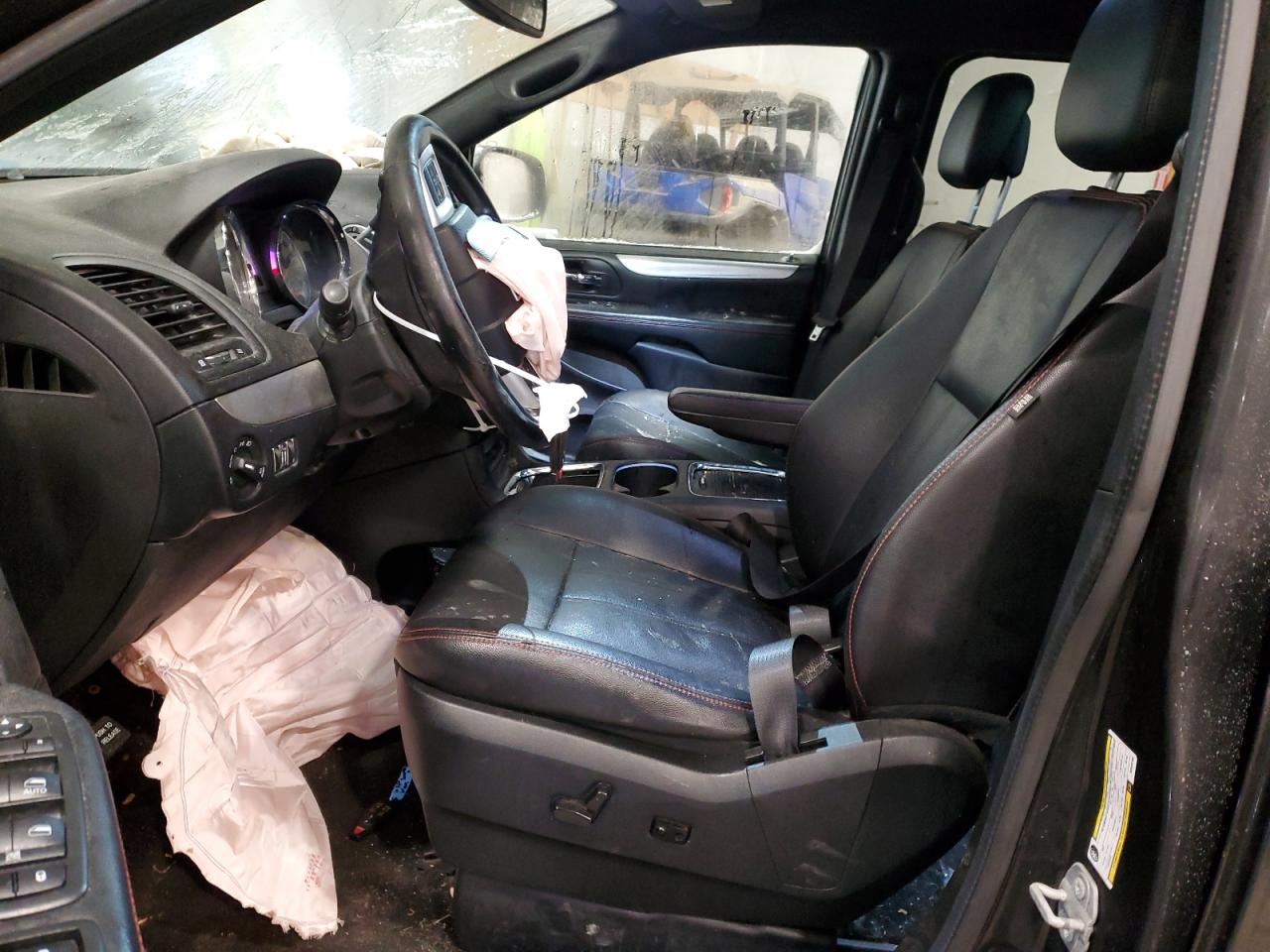 2019 Dodge Caravan - Image 7