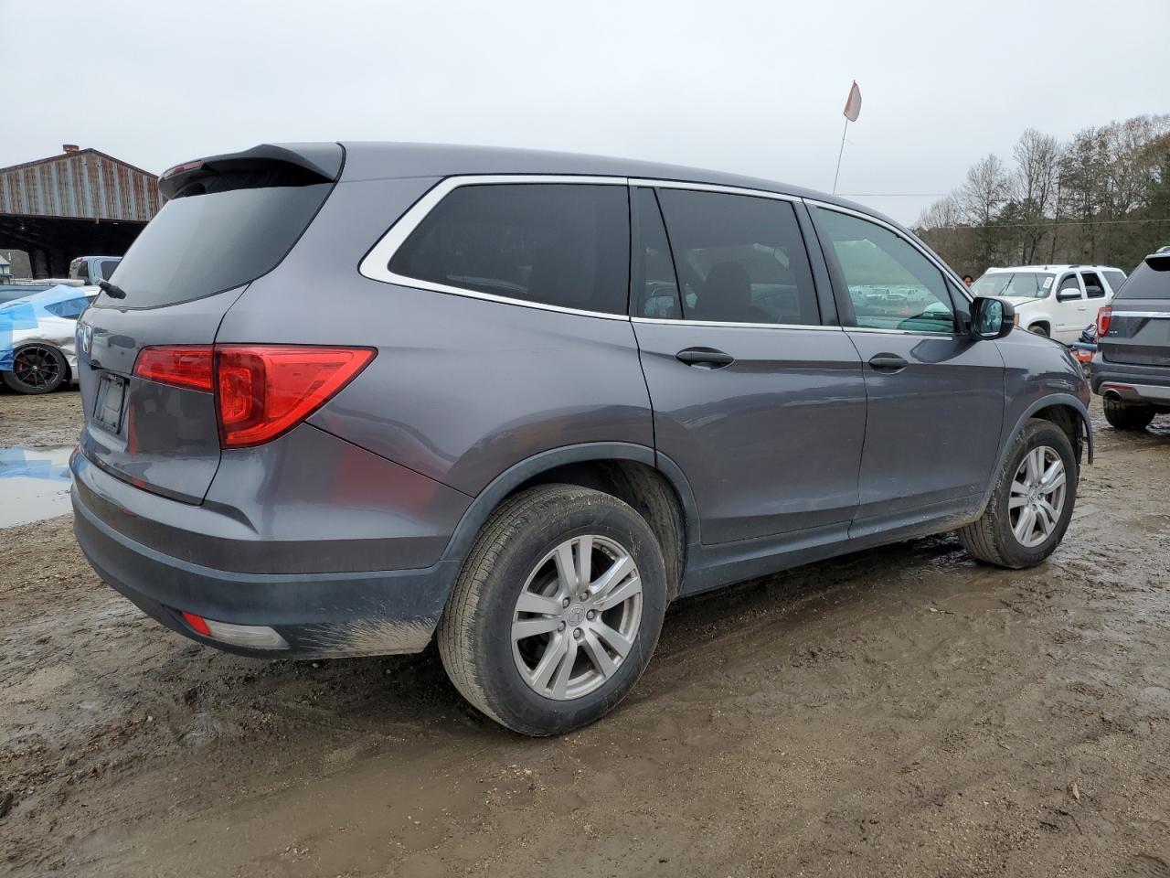 2018 Honda Pilot - Image 3