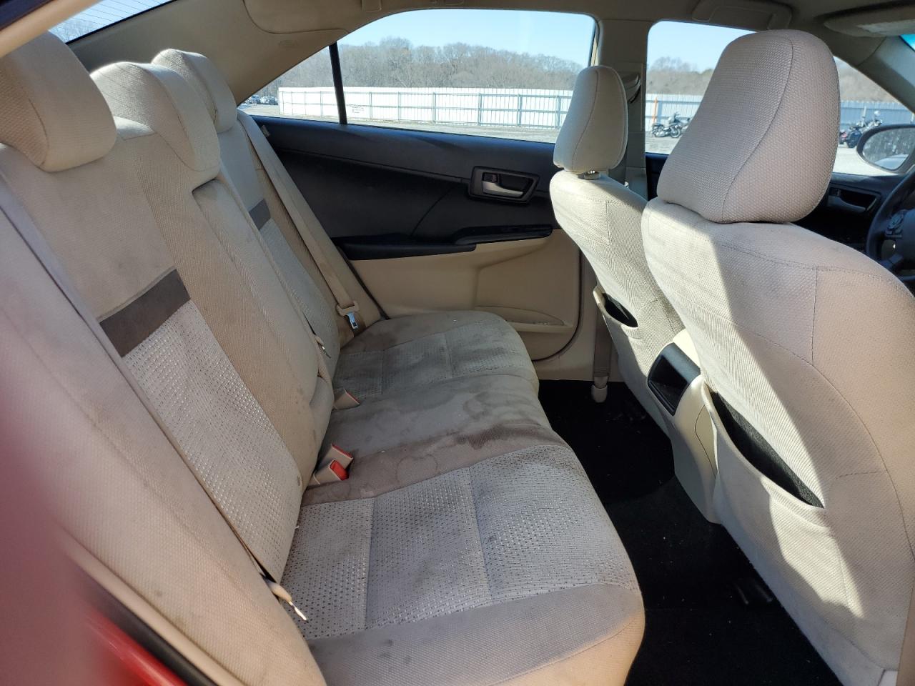 2014 Toyota Camry - Image 10