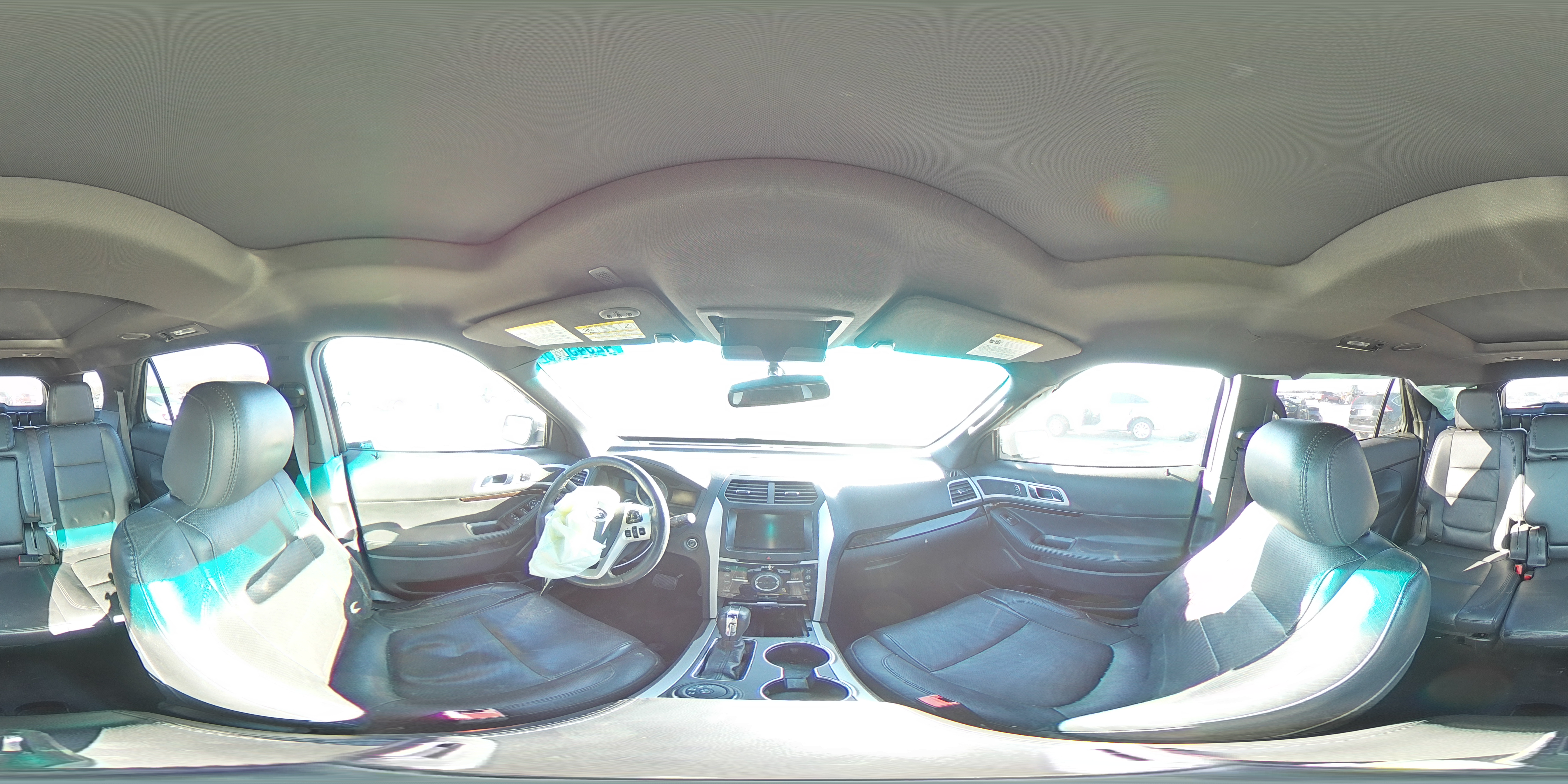 2015 Ford Explorer - Image 13