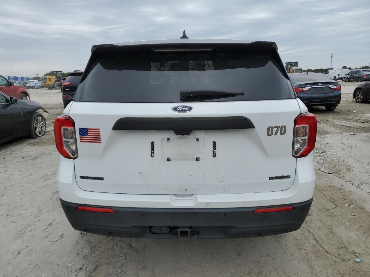 2020 Ford Explorer - Image 6