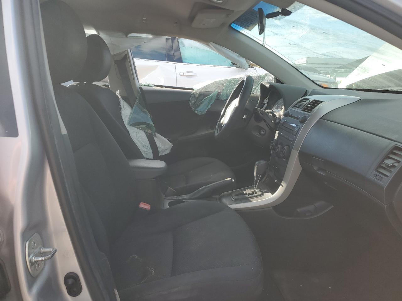 2009 Toyota Corolla - Image 7