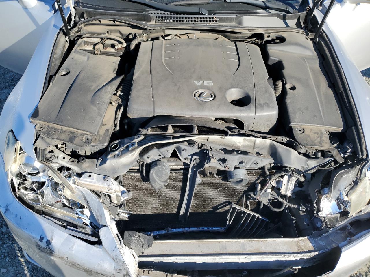 2011 Lexus IS - Image 11