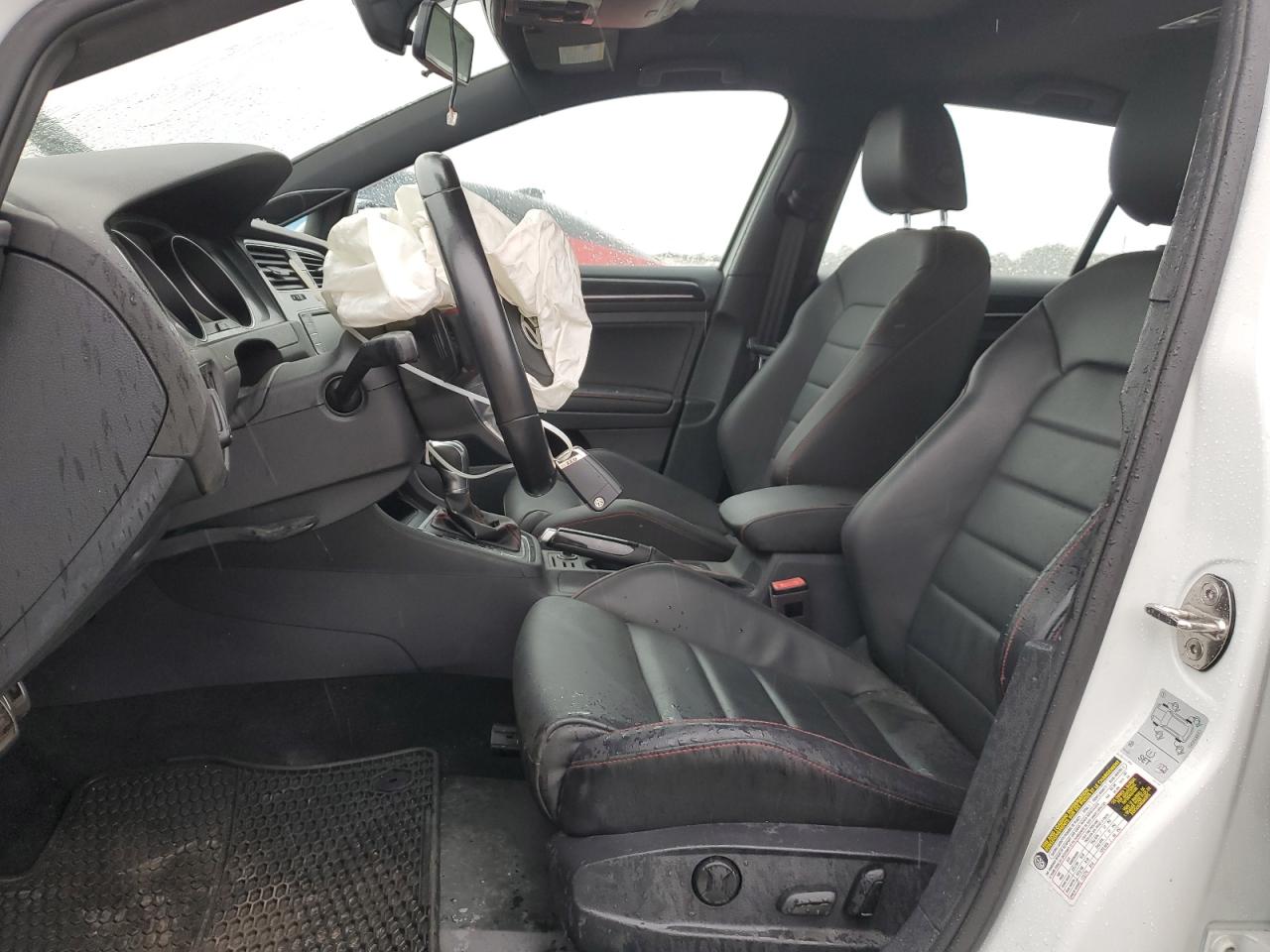2017 Volkswagen GTI - Image 7