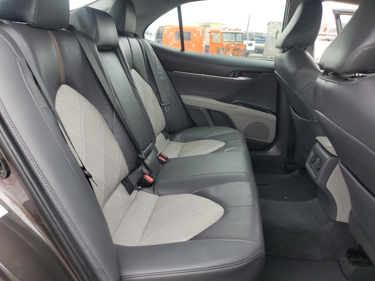 2018 Toyota Camry - Image 10