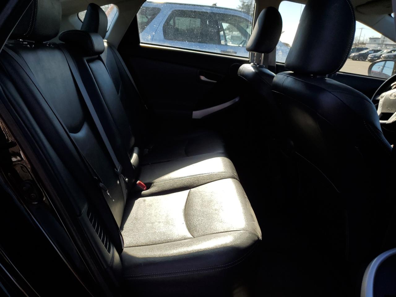 2012 Toyota Prius - Image 10