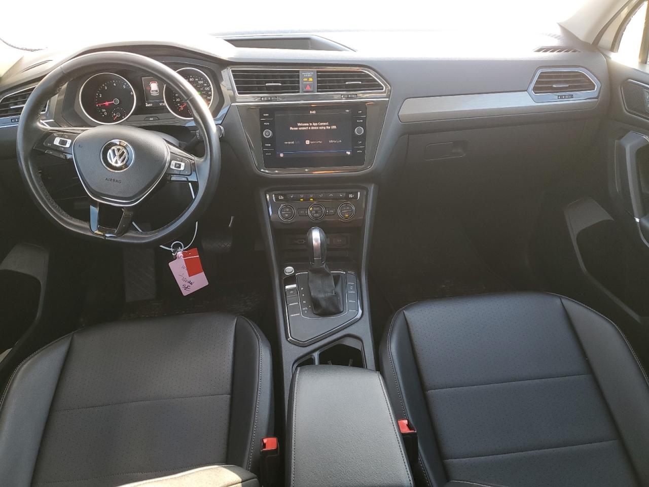 2018 Volkswagen Tiguan - Image 8