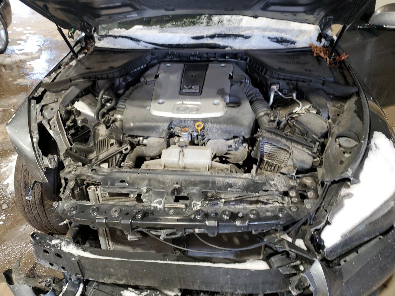 2015 Infiniti Q50 - Image 11