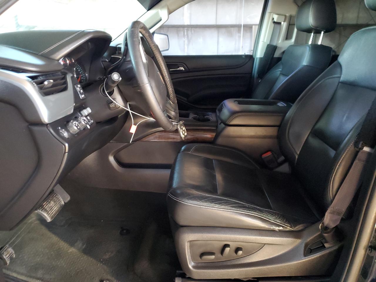 2015 Chevrolet Suburban - Image 7