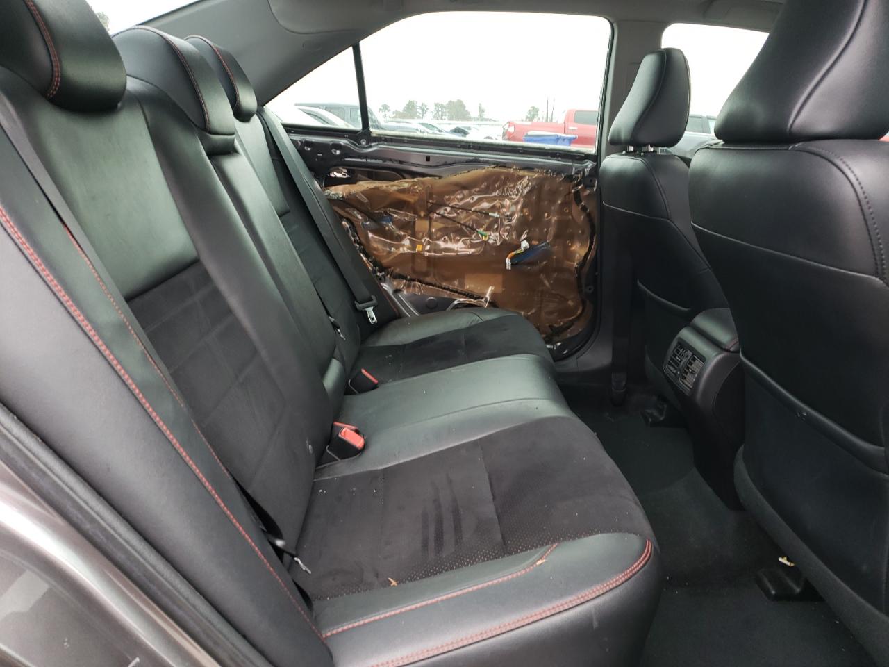 2016 Toyota Camry - Image 10