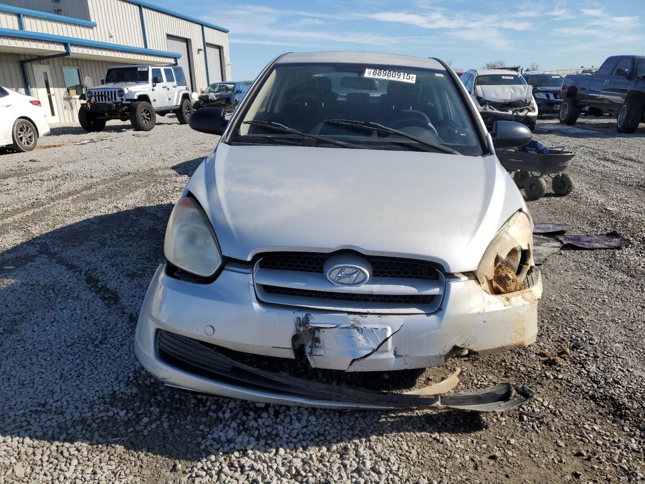 2008 Hyundai Accent - Image 5