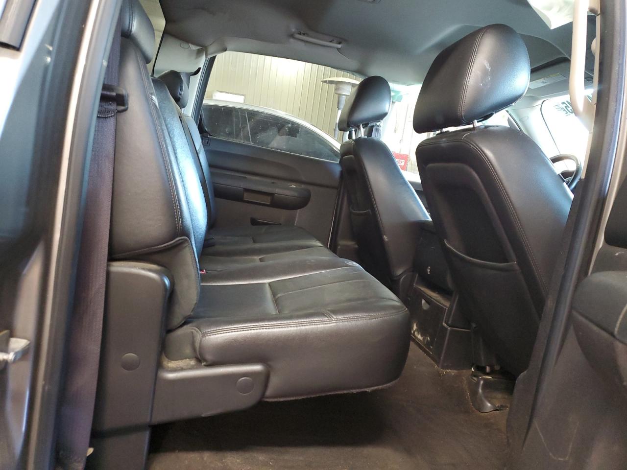 2013 Chevrolet Silverado - Image 11