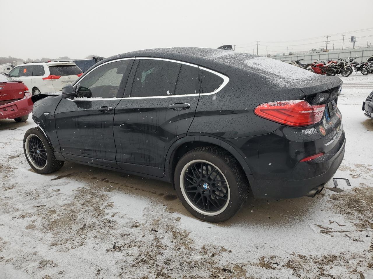 2016 BMW X4 - Image 2