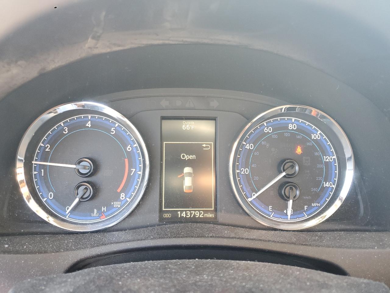 2017 Toyota Corolla - Image 9