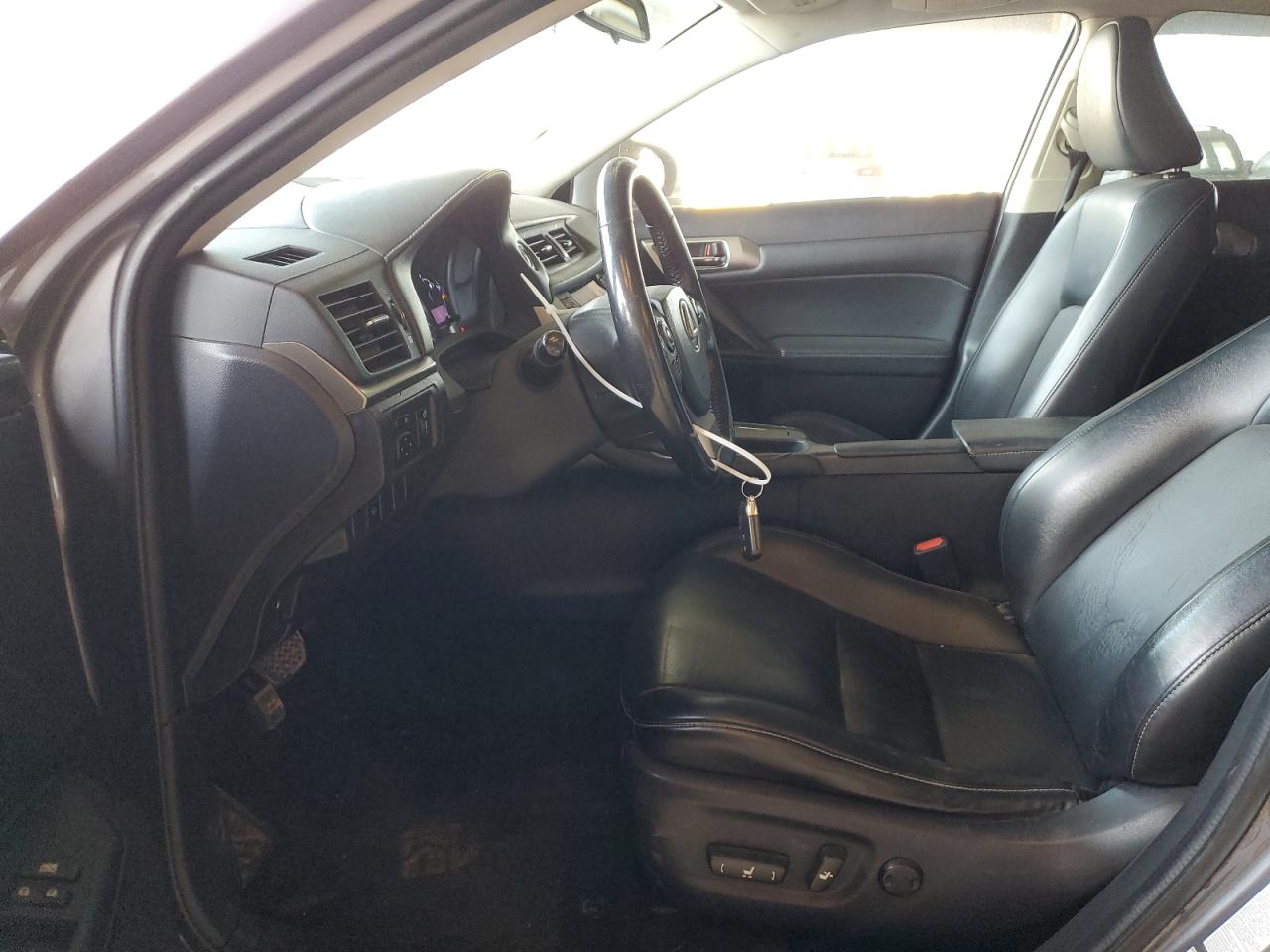 2016 Lexus CT - Image 7