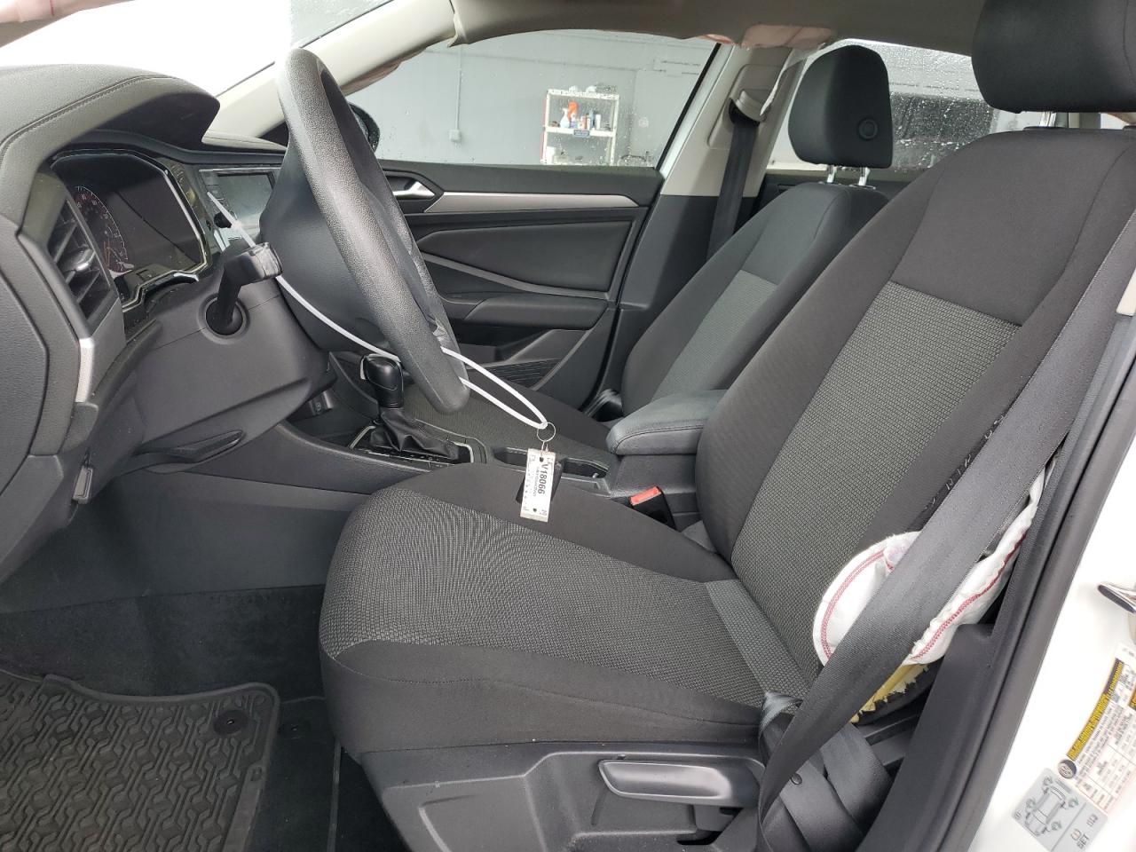 2019 Volkswagen Jetta - Image 7