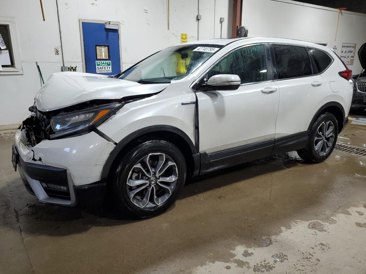 2022 Honda CR-V - Image 1